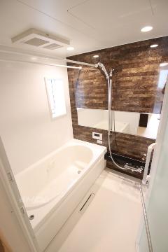 バス・シャワールーム　追焚と乾燥機能付バス