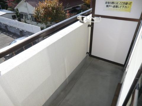 エクステンド南春日丘（旧ビーハイブ）　バルコニー　ベランダ