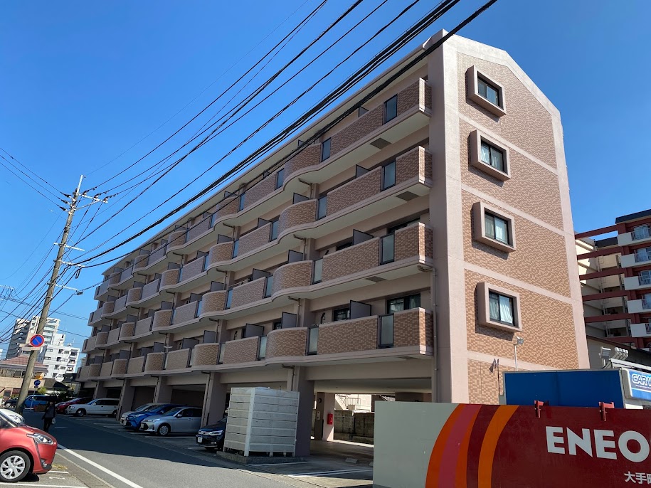 エルグレイス大手の建物外観