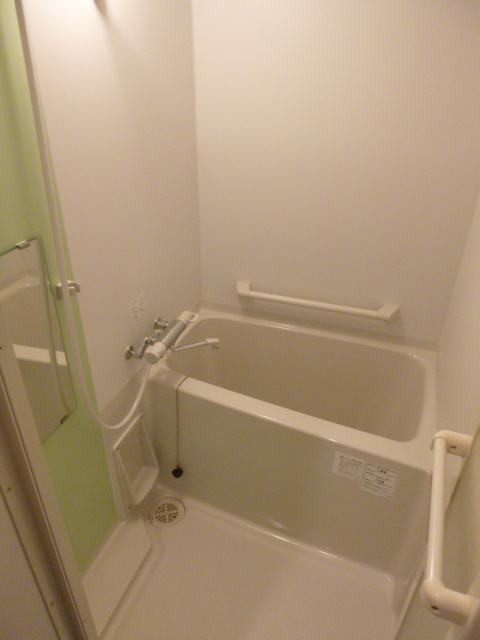 バス・シャワールーム　バスルーム