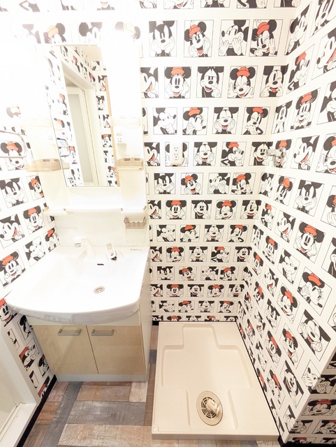 洗面設備　洗面台と洗濯機置場です♪