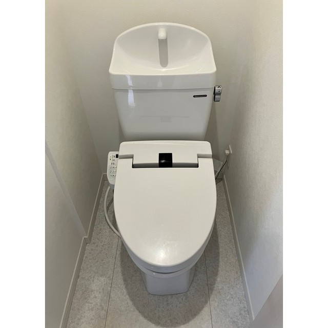 ソルナクレイシア方南町のトイレ写真