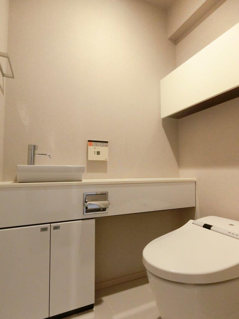 トイレ　＊同物件参考画像