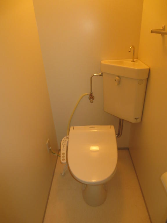 トイレ　ネット無料！ウォシュレット付です