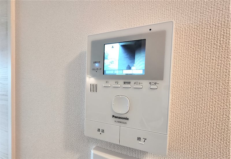 セキュリティ　モニター付きインターフォンを採用し防犯対策もOk。