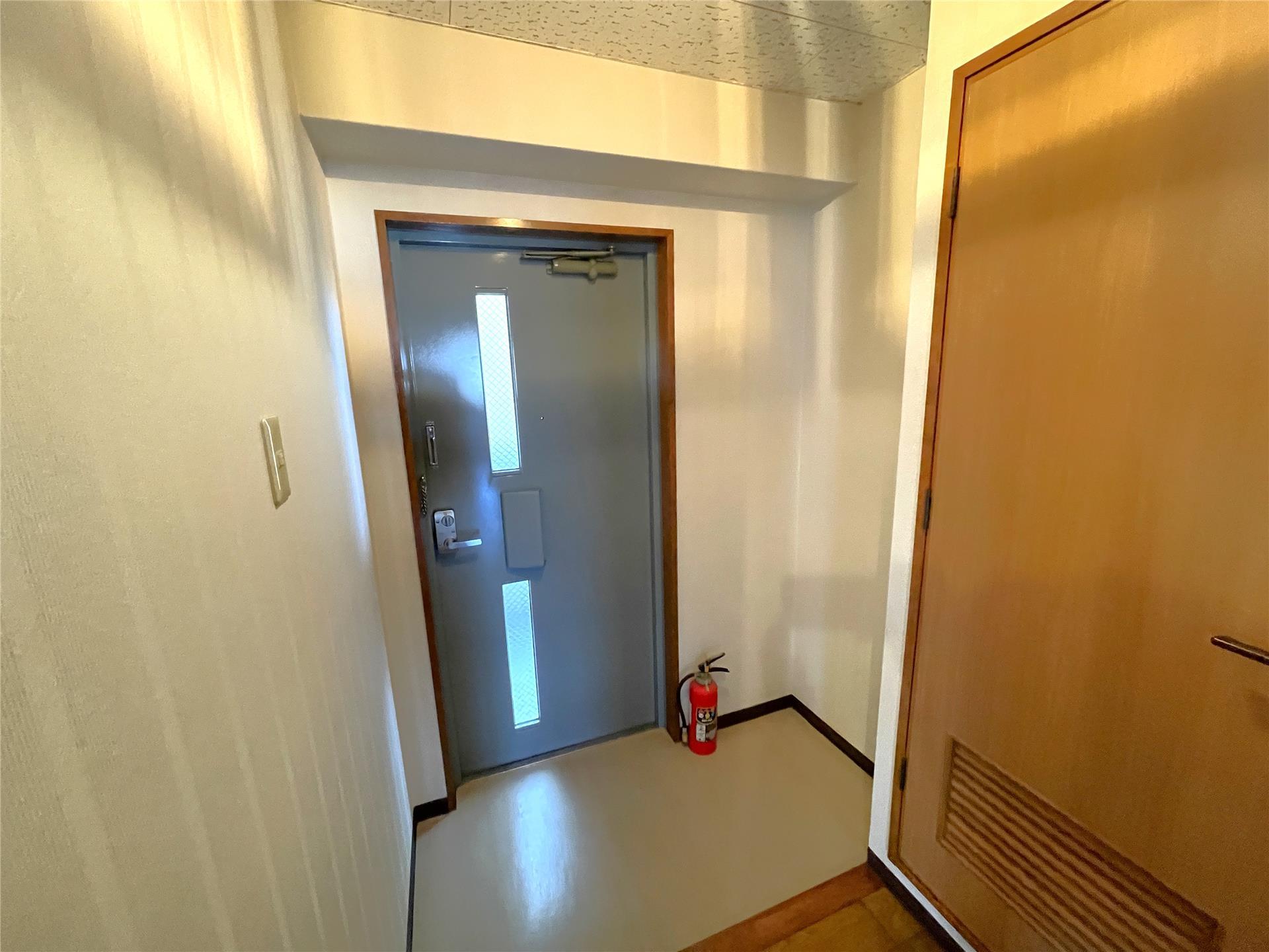 玄関　シューズボックスも設置できる玄関スペースです♪