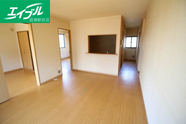 居室・リビング　リビング