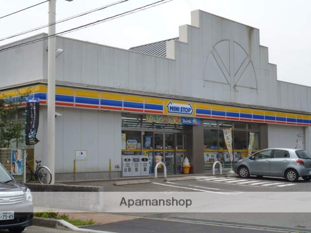 コンビニ　ミニストップ（コンビニ）まで909m