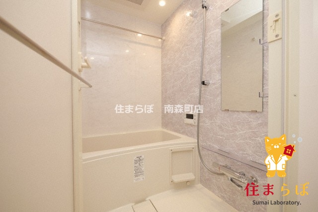 バス・シャワールーム　「見た目じゃなく、心に“しっくりくる”を大切に。」