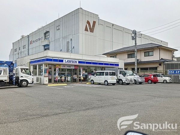 コンビニ　ローソン松山安城寺店（コンビニ）まで1020m