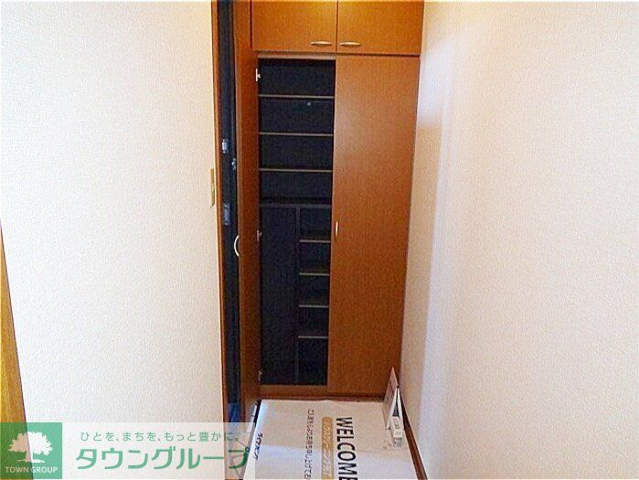 玄関　お問合せはタウンハウジングまで！※現地待合わせ相談可能