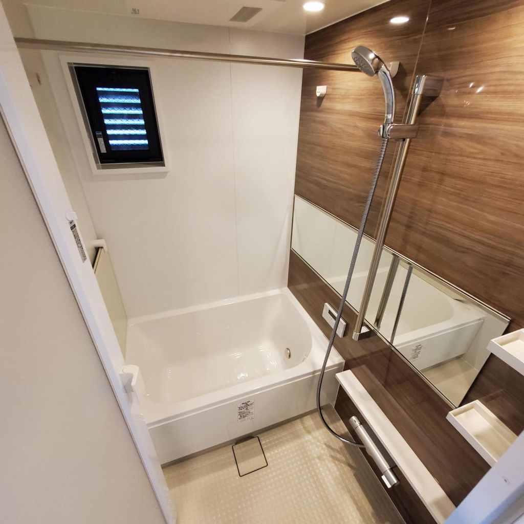 バス・シャワールーム　バス