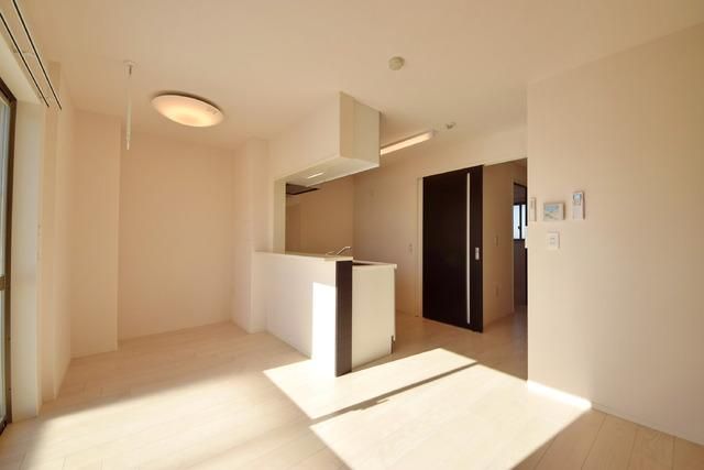 居室・リビング　★日当たり良好です★