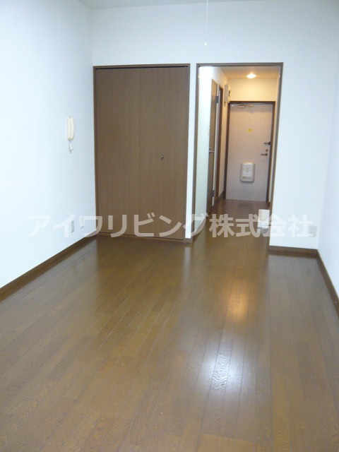 居室・リビング　【セゾン伊藤】