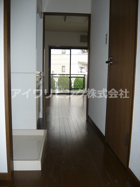 玄関　【セゾン伊藤】