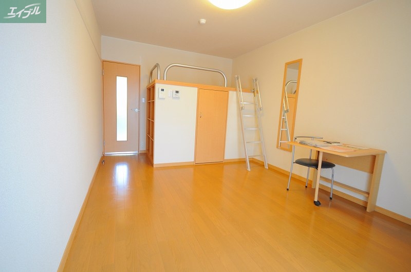 居室・リビング　※写真と現状が異なる場合は現状を優先