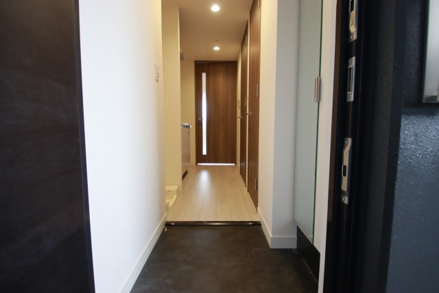 玄関　※別室の参考写真の為、現況優先です。