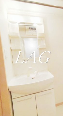 洗面設備　洗面台です。