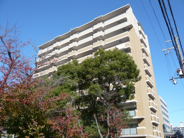 建物外観　栗山公園が目の前☆