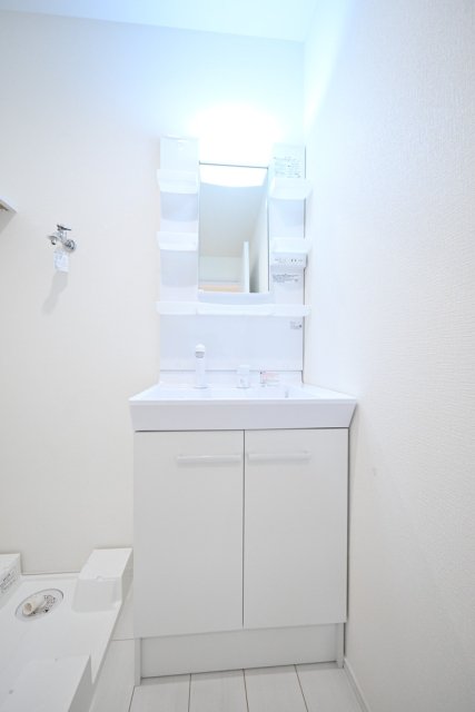 洗面設備　朝の身支度には欠かせない独立洗面化粧台