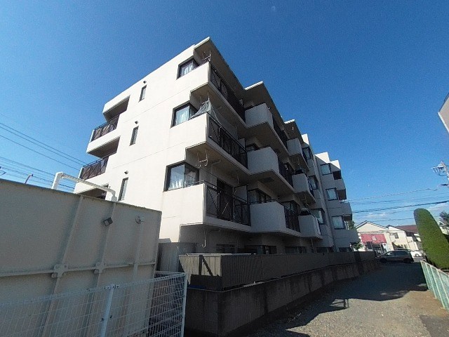 建物外観　お問合せは048-776-5175　レーベンハウス上尾東店へ