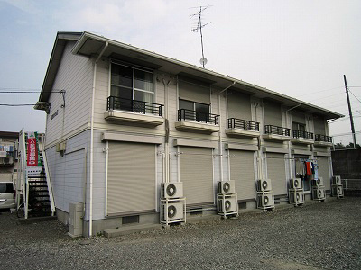 バルコニー　1階シャッターあり