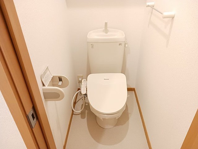 トイレ　シンプルで使いやすいトイレです
