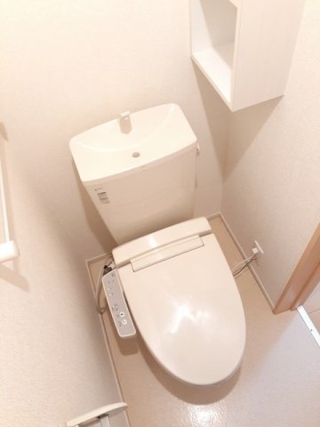 トイレ　ゆったりとした空間のトイレです