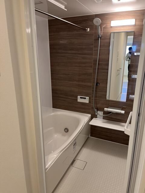 バス・シャワールーム