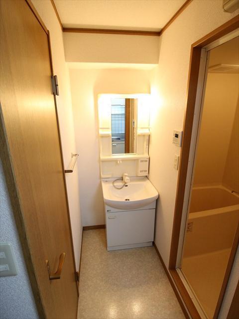 その他　松山市道後今市　ラフィネ道後　洗面所