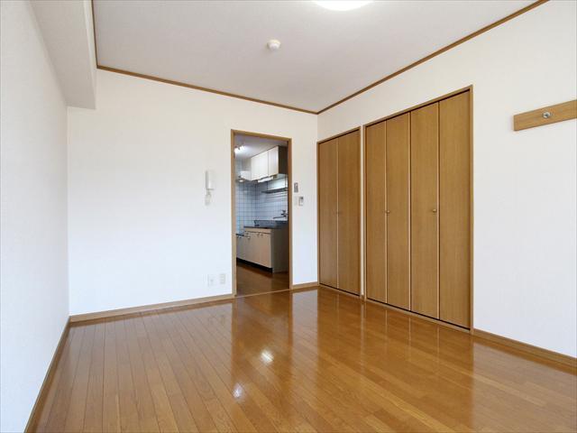 居室・リビング　松山市道後今市　ラフィネ道後　リビング