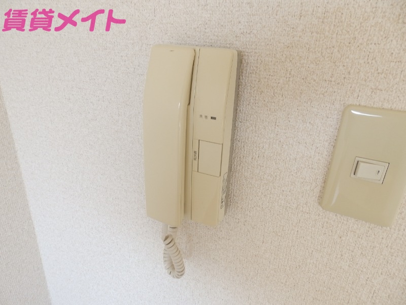 セキュリティ　同型参考写真