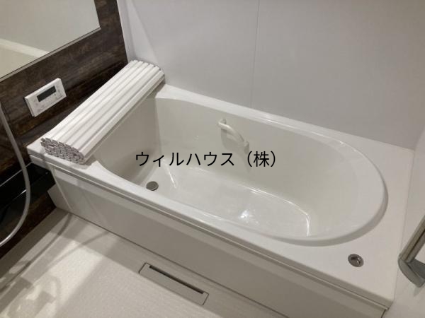 バス・シャワールーム　浴室乾燥機、追い焚き機能付きバス！