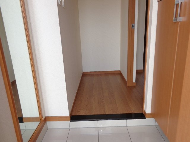 玄関　玄関（イメージ）