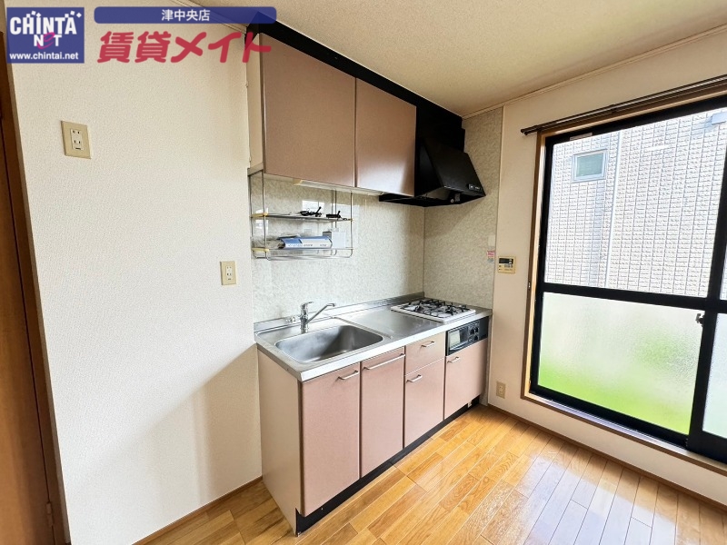 キッチン　同型参考写真