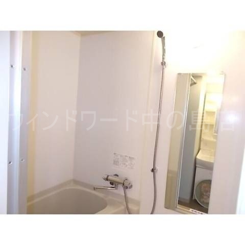 バス・シャワールーム　詳細は、ウィンドワード中の島店までご相談下さい。