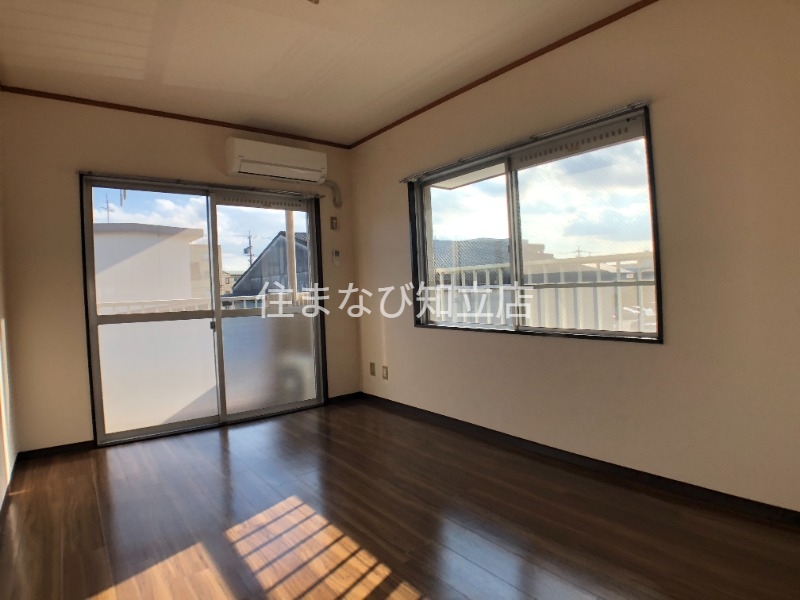 居室・リビング　同型別部屋写真