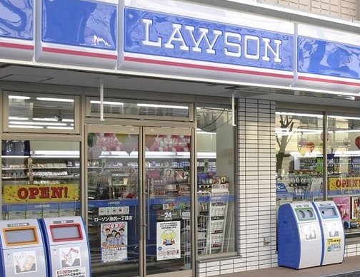 コンビニ　ローソン内神田二丁目店（コンビニ）まで162m