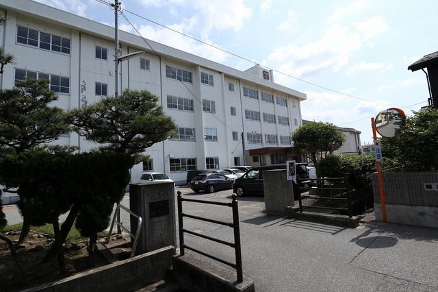 中学校　堀川中学校（中学校）まで700m