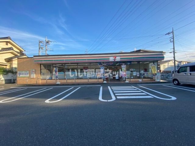 コンビニ　セブンイレブン（コンビニ）まで288m