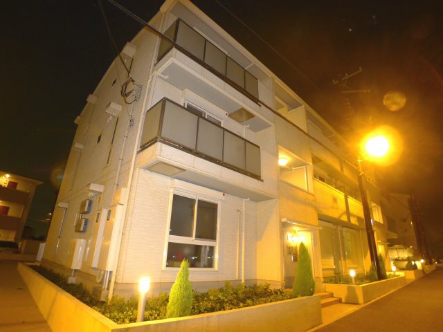 建物外観　イルソーレ吉川美南　アランチャのご紹介は住まいの窓口アソシエ