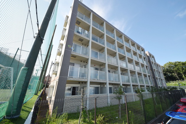 建物外観　～しっかりした防犯設備が整いますっ～