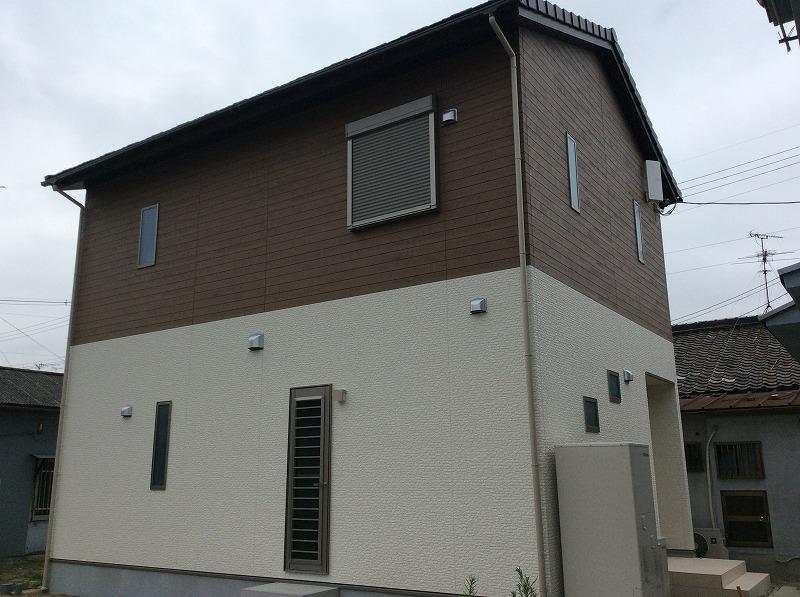 横沼町1丁目戸建貸家の外観写真