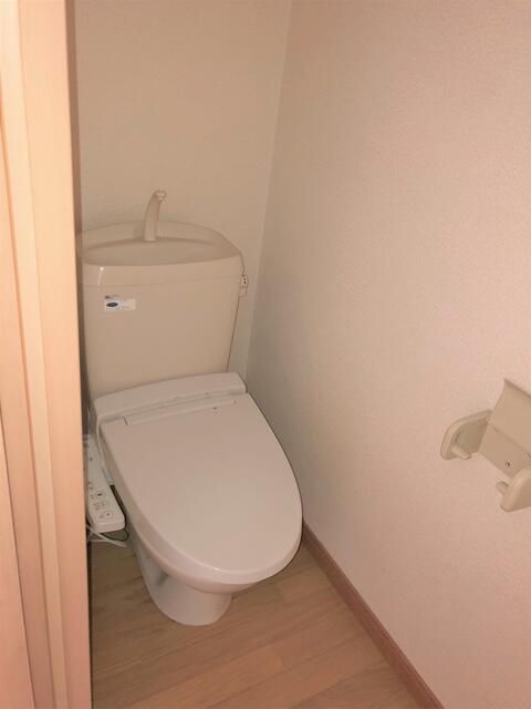 トイレ　別部屋参考写真