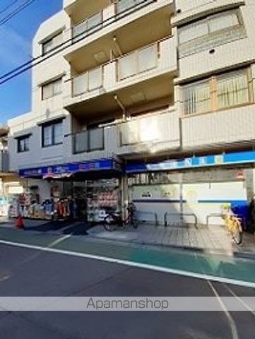 ドラックストア　どらっぐぱぱす板橋弥生町店（ドラッグストア）まで372m