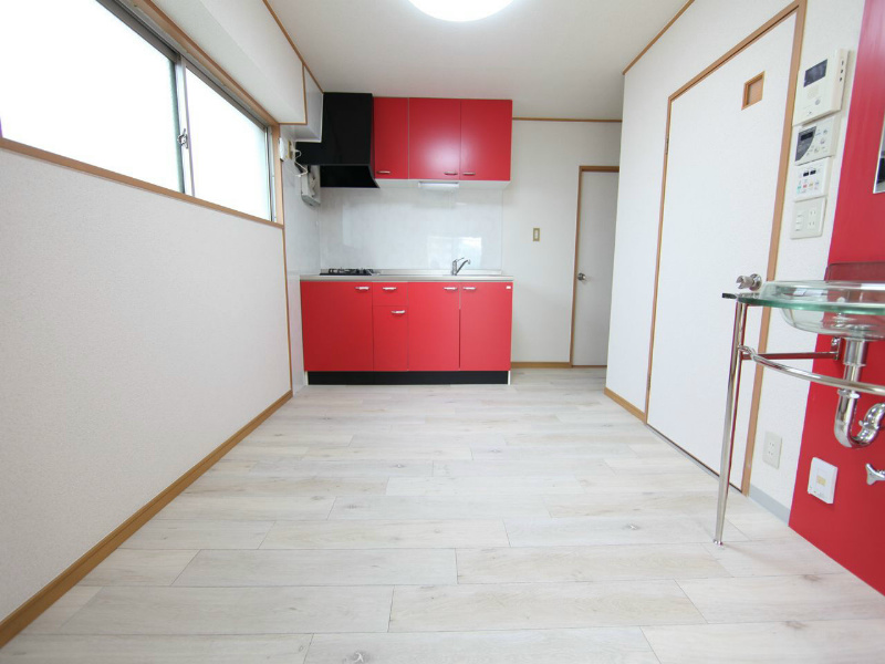 居室・リビング　ＤＫ7帖　角部屋　窓付（換気良好）リノベーション