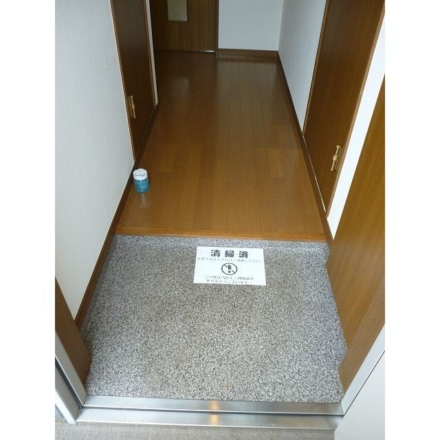玄関　★お問い合わせはタウンハウジングまで★