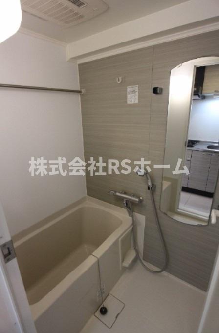 バス・シャワールーム　※別部屋参考写真