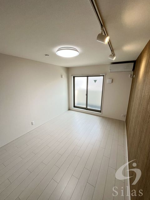 地下鉄四つ橋線 北加賀屋駅 徒歩3分 3階建 築5年の居間写真