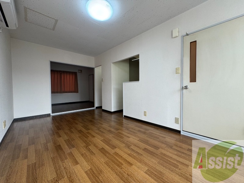 居室・リビング　広くてキレイなお部屋が広がっていて、充実した生活が送れそう。